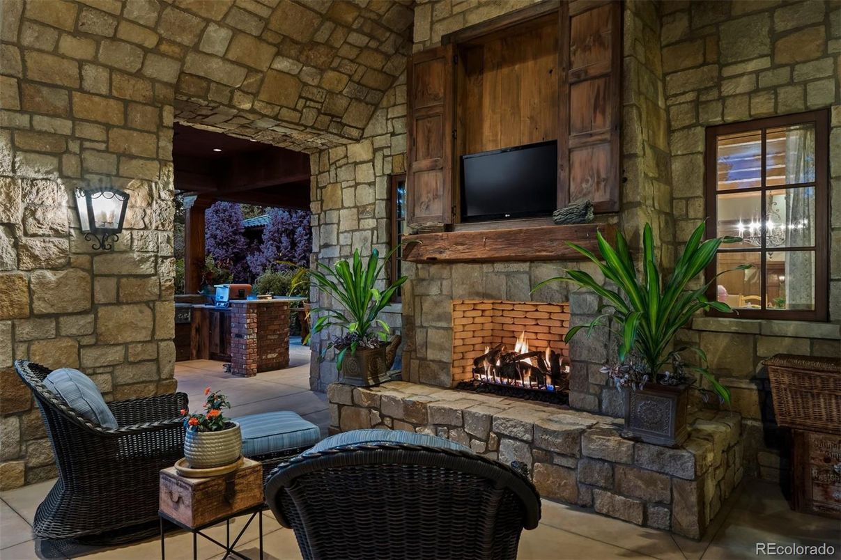 Exterior, Fireplace