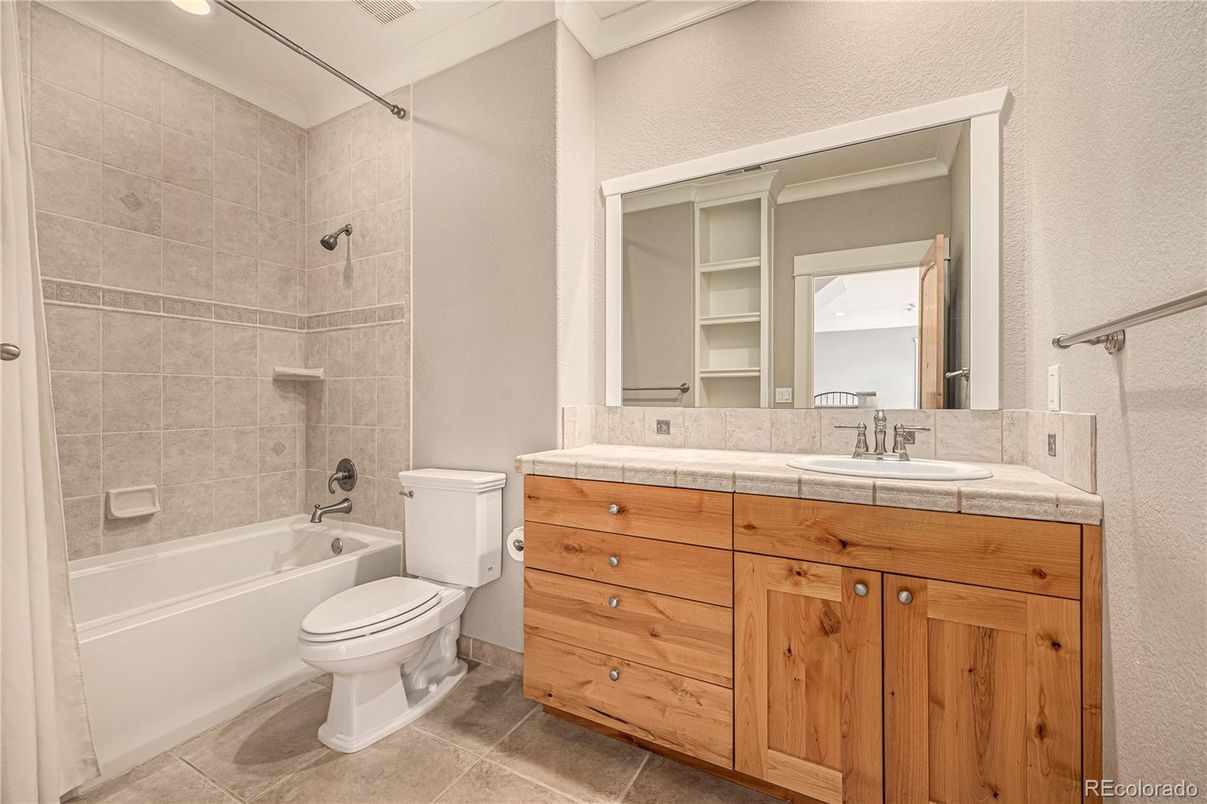 Bathroom, Interior, Recessed Lighting, Tile Countertops