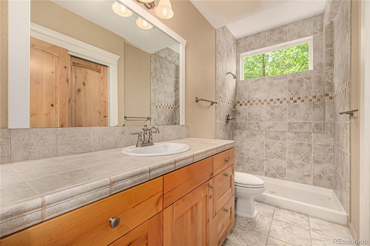 Bathroom, Interior, Tile Countertops