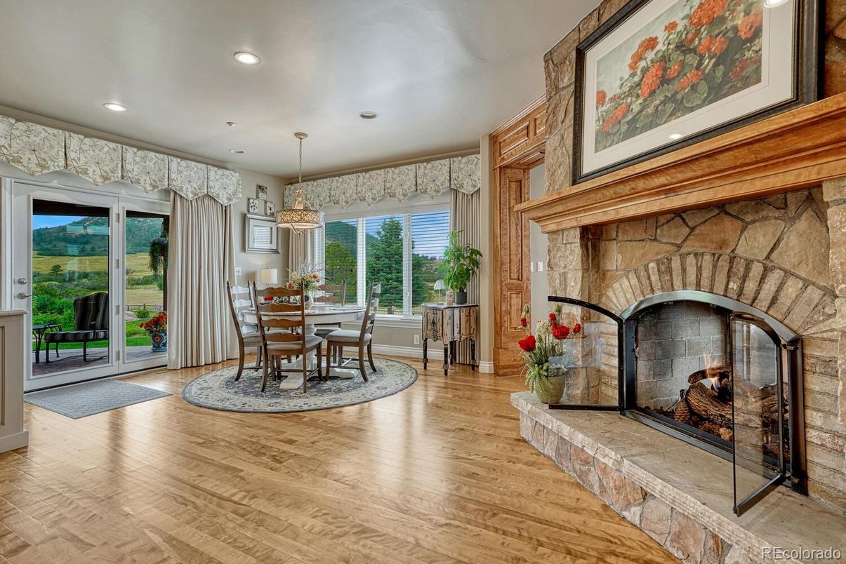 Chandelier, Dining room, Fireplace, Interior, Recessed Lighting, Wood Texture Flooring