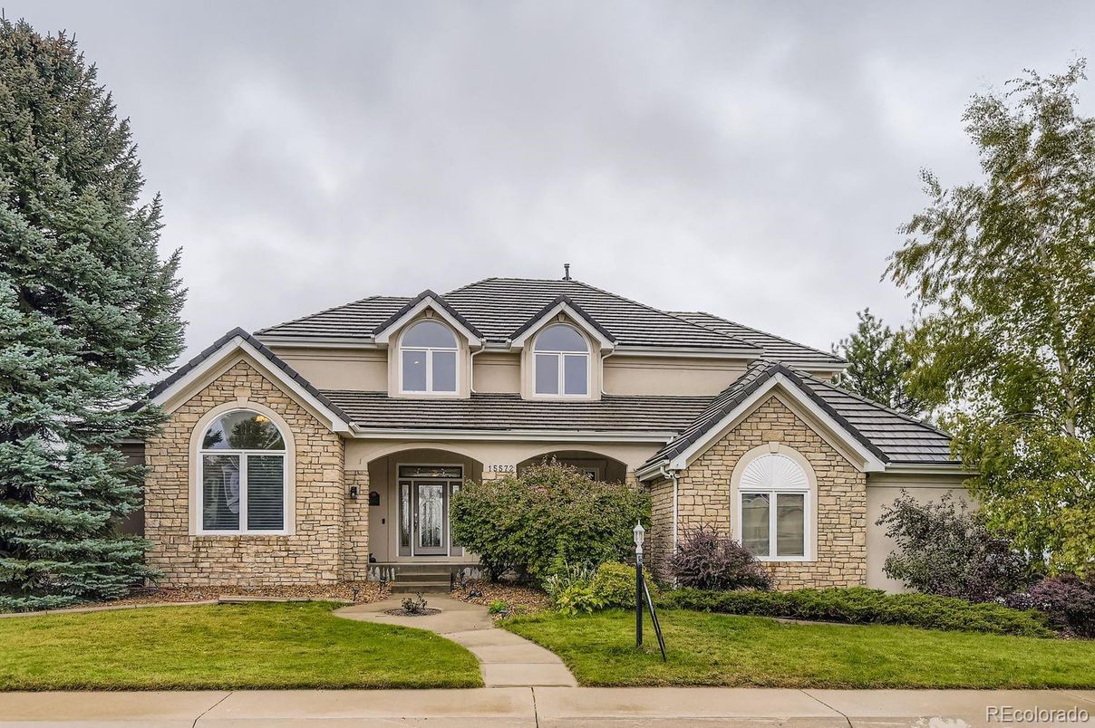 Exterior, Facade, French Provincial