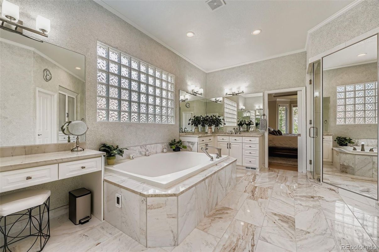 Bathroom, Dual Sink Vanities, Interior, Marble, Recessed Lighting