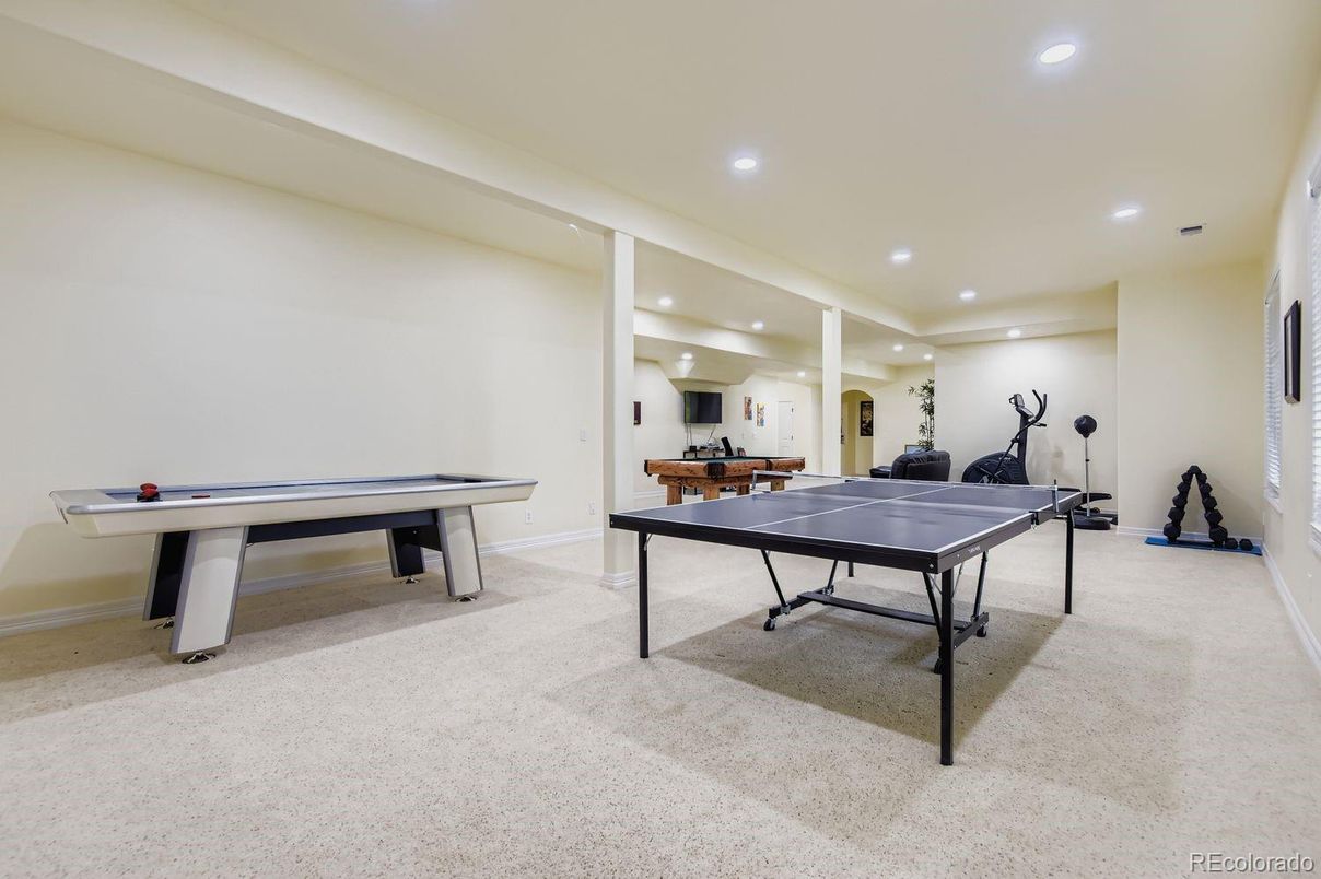 Fitness Equipment, Game Room, Interior, Recessed Lighting