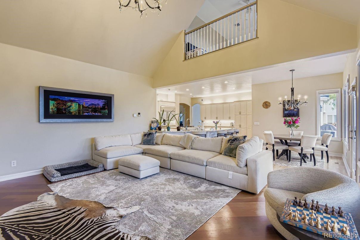 Chandelier, Dining room, Interior, Living room, Recessed Lighting, Wood Texture Flooring