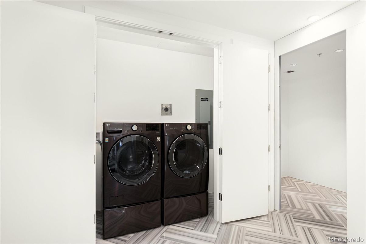 Interior, Recessed Lighting, Washer