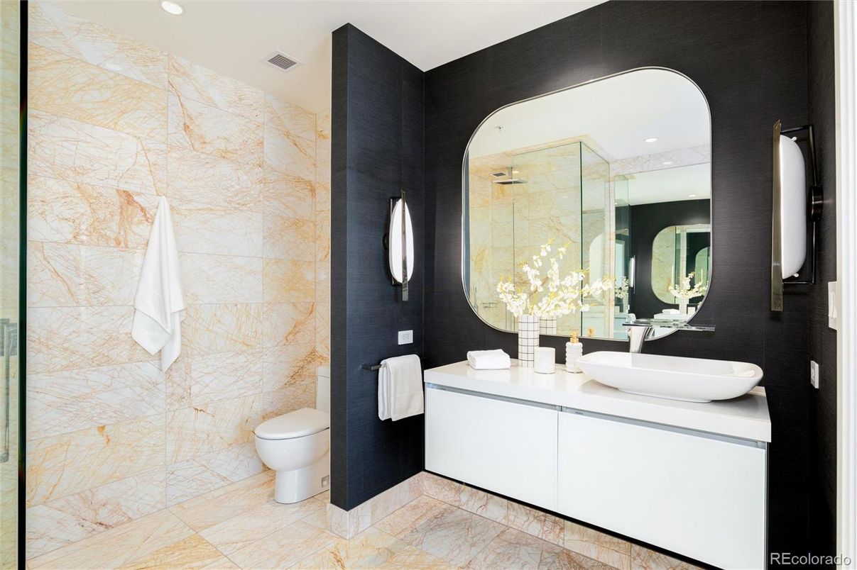 Bathroom, Interior, Recessed Lighting