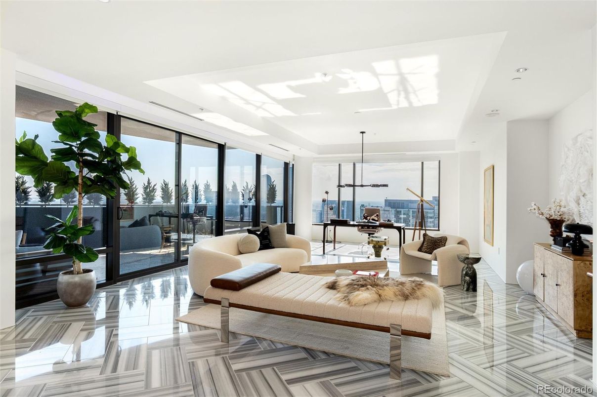 Interior, Living room, Pendant Lights, Recessed Lighting, Water