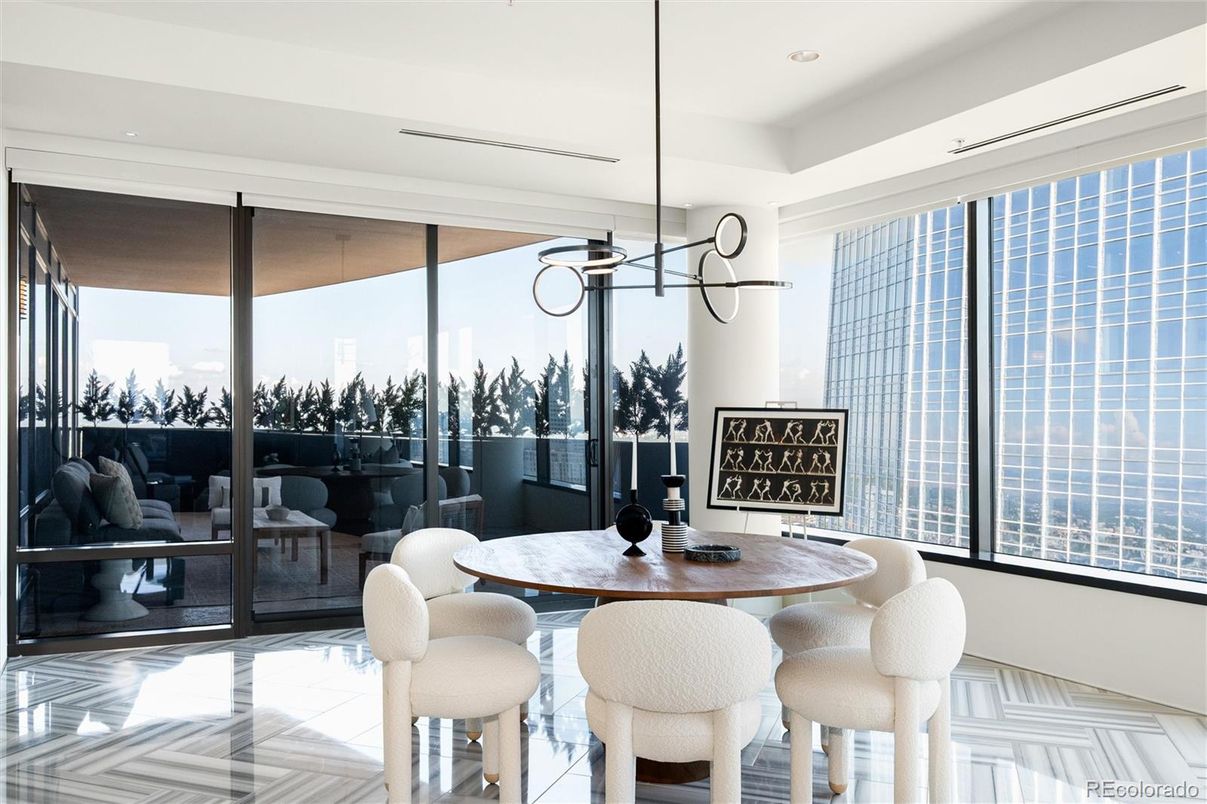 Dining room, Interior, Pendant Lights, Recessed Lighting