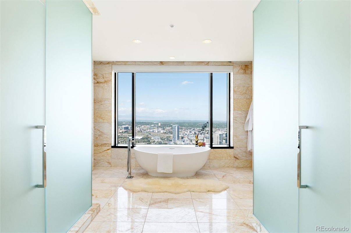 Bathroom, Free Standing Baths, Interior, Recessed Lighting