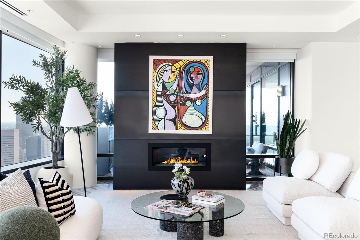 Fireplace, Interior, Living room, Recessed Lighting