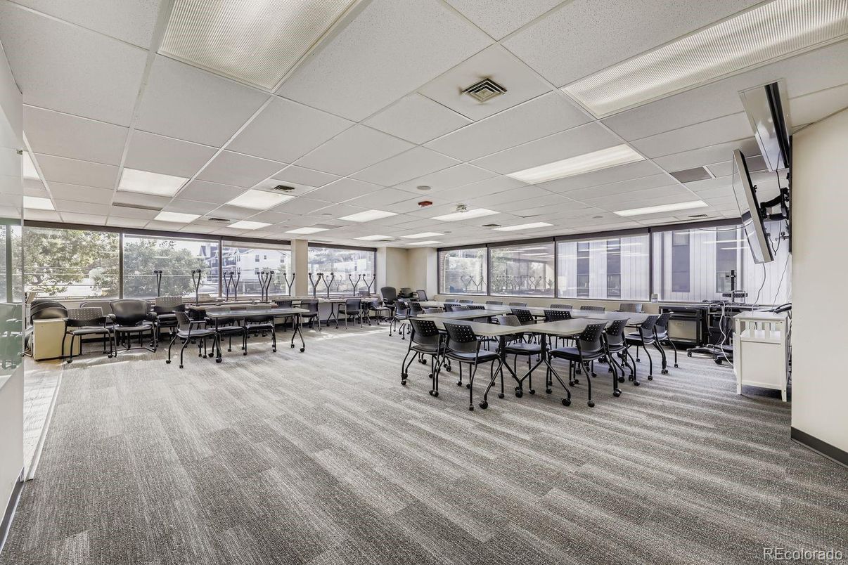 Dining room, Interior, Recessed Lighting