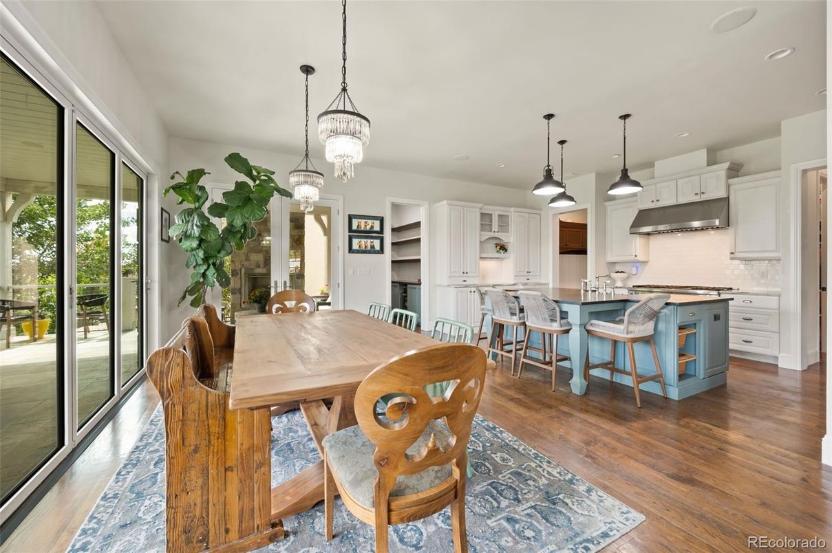Chandelier, Dining room, Interior, Kitchen, Pendant Lights, Recessed Lighting, Wood Texture Flooring
