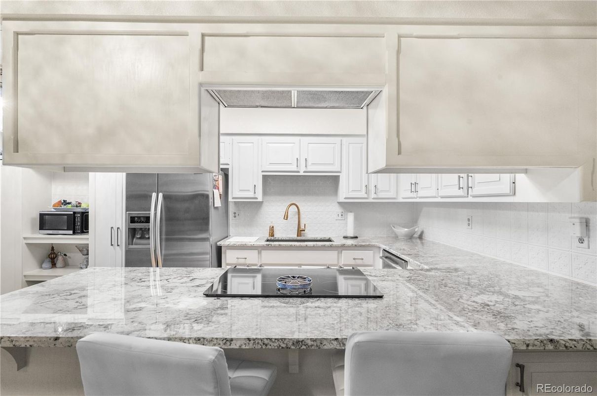 Interior, Kitchen, Stainless Steel Appliances