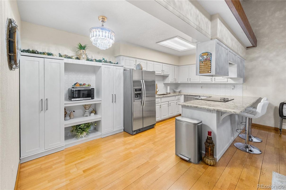 Chandelier, Interior, Kitchen, Stainless Steel Appliances, Wood Texture Flooring