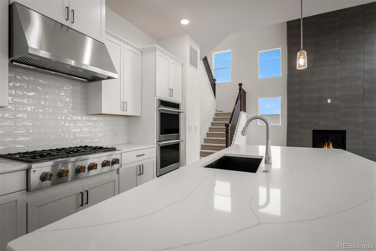 Interior, Kitchen, Pendant Lights, Recessed Lighting, Stainless Steel Appliances