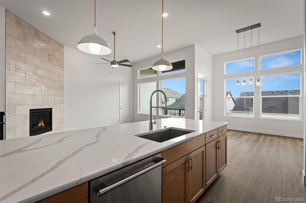 Fireplace, Interior, Kitchen, Pendant Lights, Recessed Lighting, Wood Texture Flooring