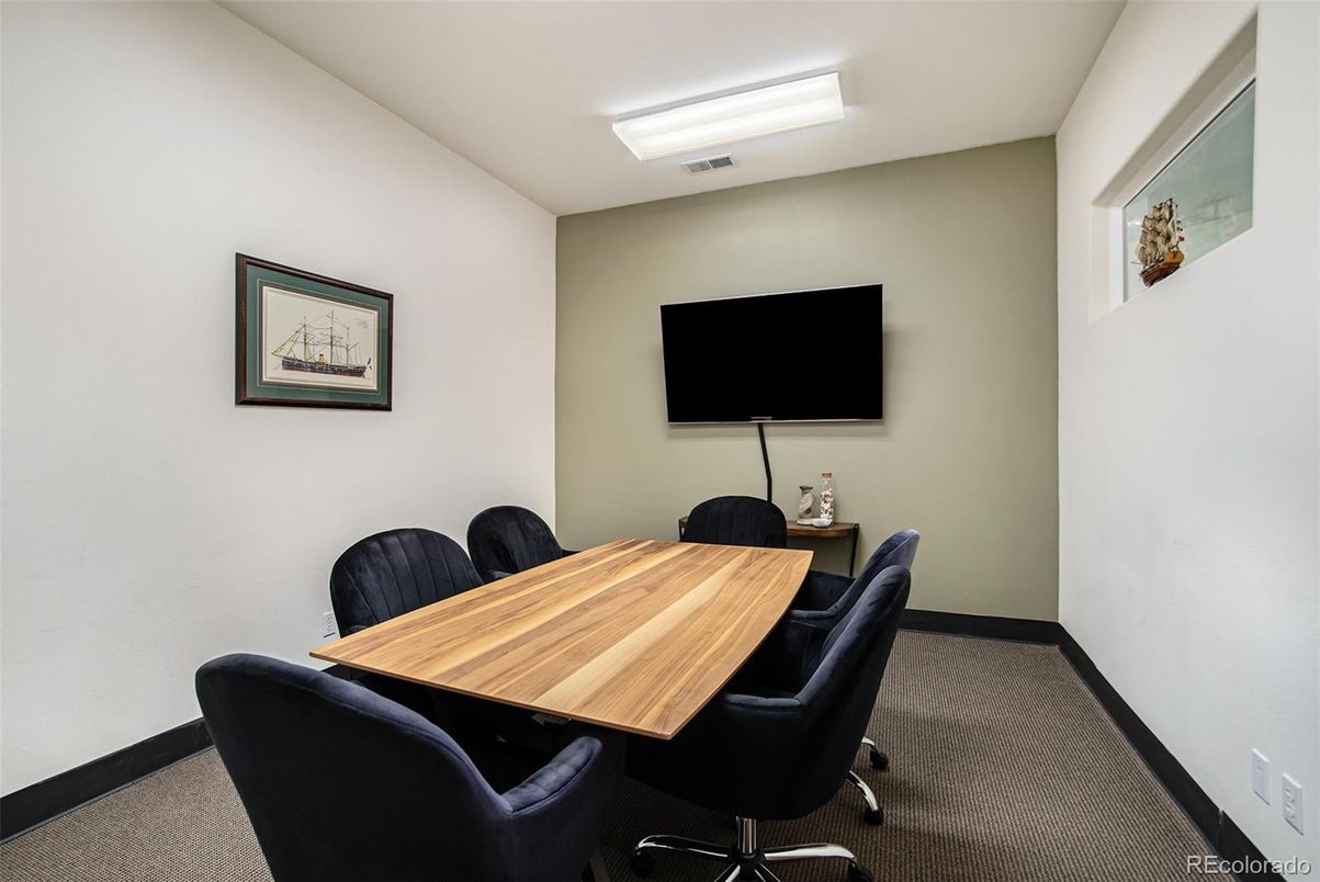 Dining room, Interior