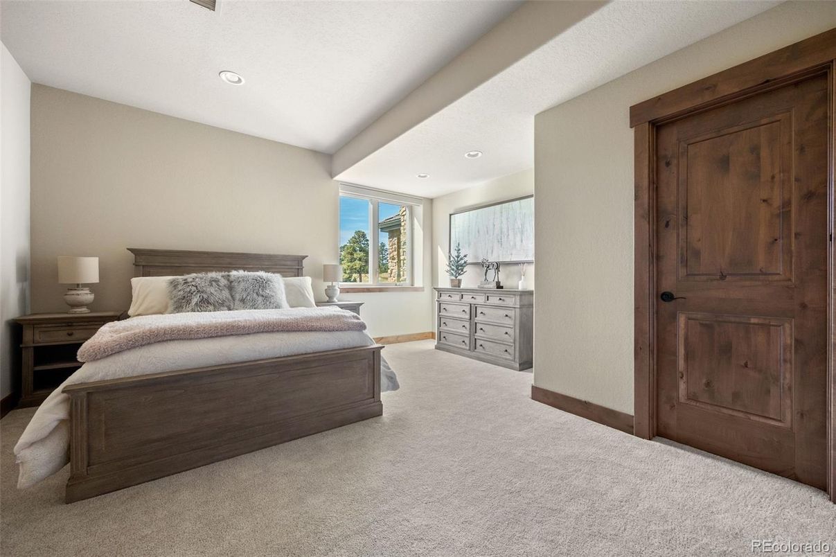 Bedroom, Interior, Recessed Lighting