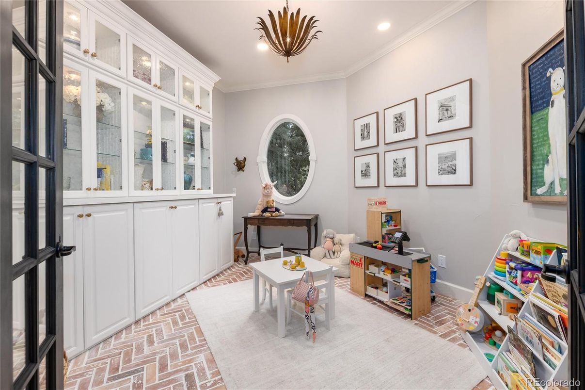 Interior, Recessed Lighting