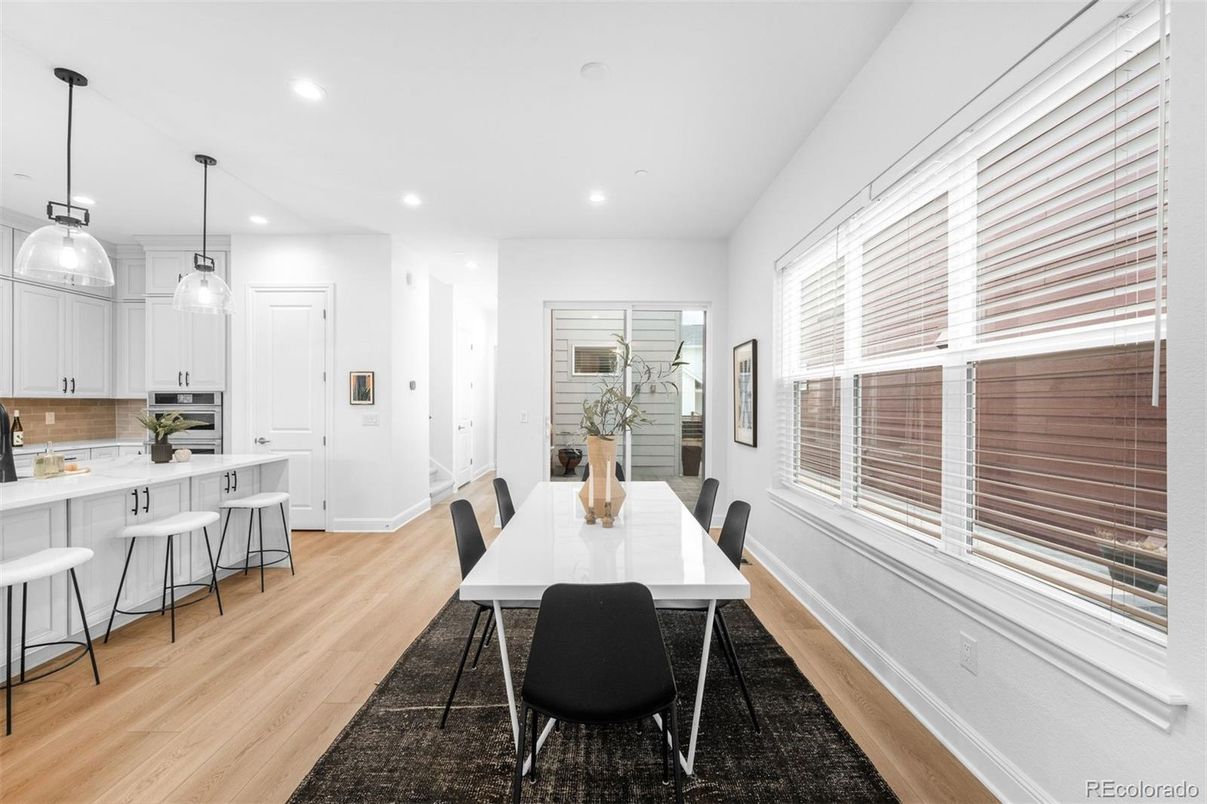 Dining room, Interior, Kitchen, Pendant Lights, Recessed Lighting, Wood Texture Flooring
