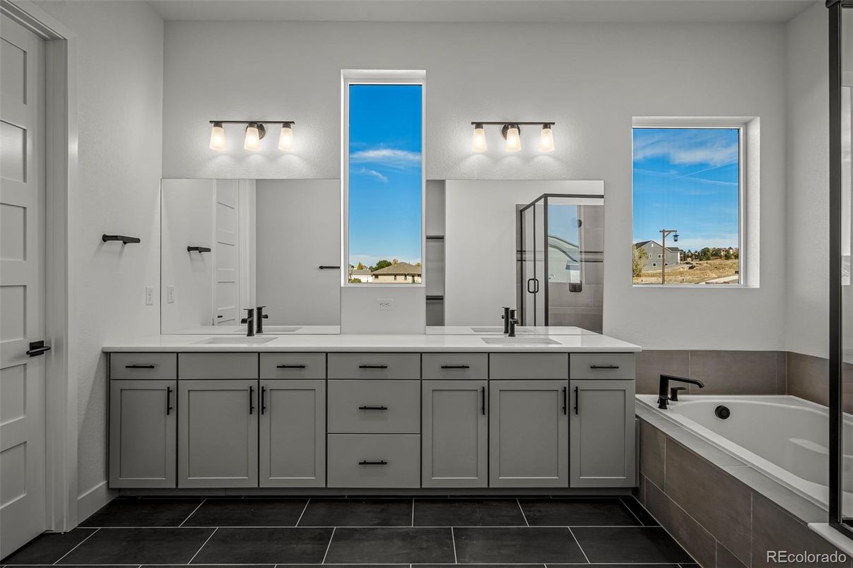 Bathroom, Dual Sink Vanities, Interior