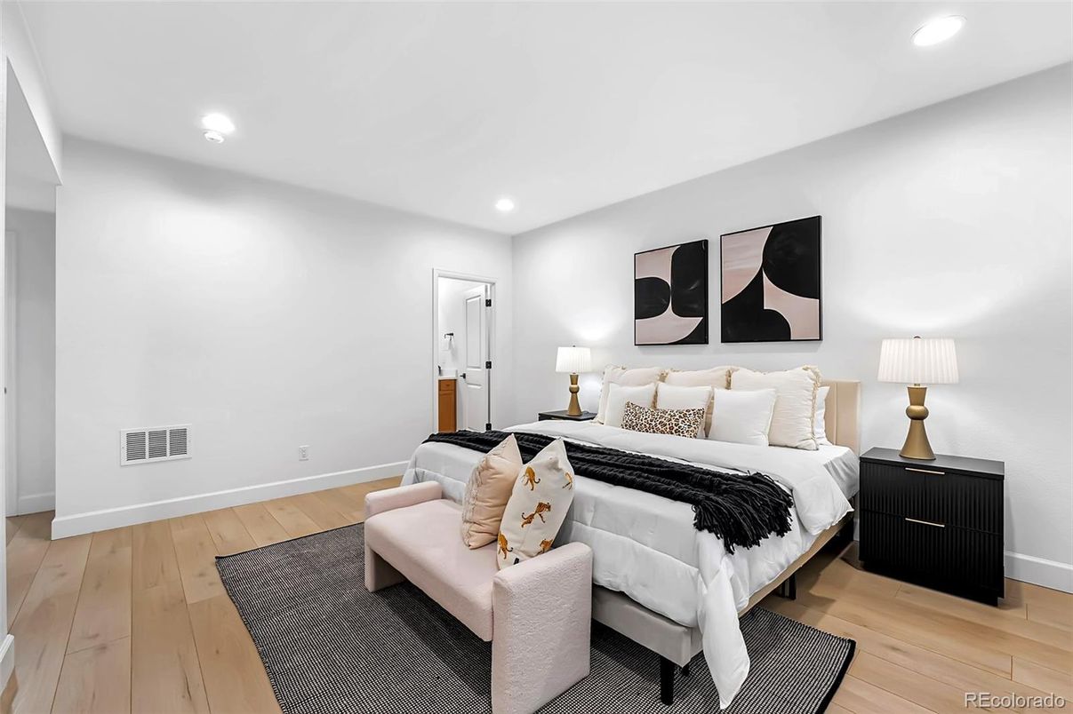 Bedroom, Interior, Recessed Lighting, Wood Texture Flooring