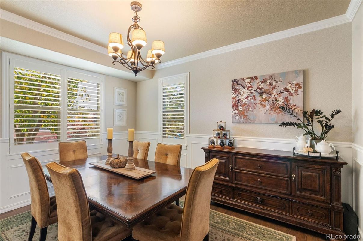 Chandelier, Dining room, Interior, Wood Texture Flooring