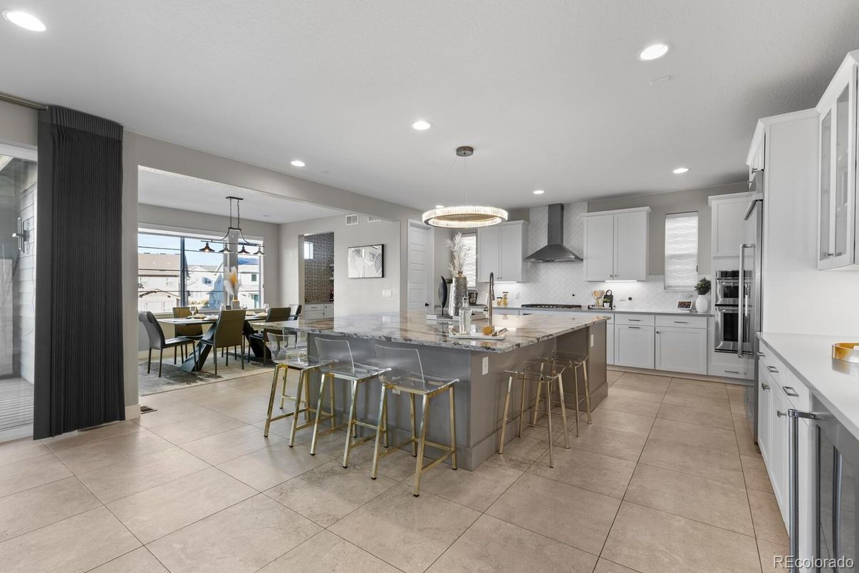 Dining room, Interior, Kitchen, Pendant Lights, Recessed Lighting, Stainless Steel Appliances