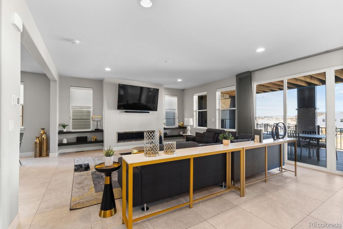 Fireplace, Interior, Living room, Recessed Lighting