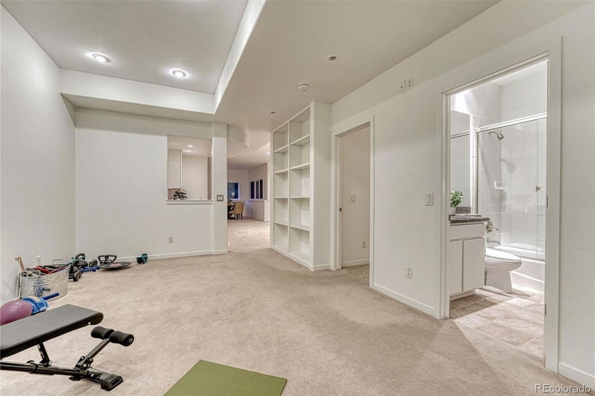 Fitness Equipment, Interior, Recessed Lighting