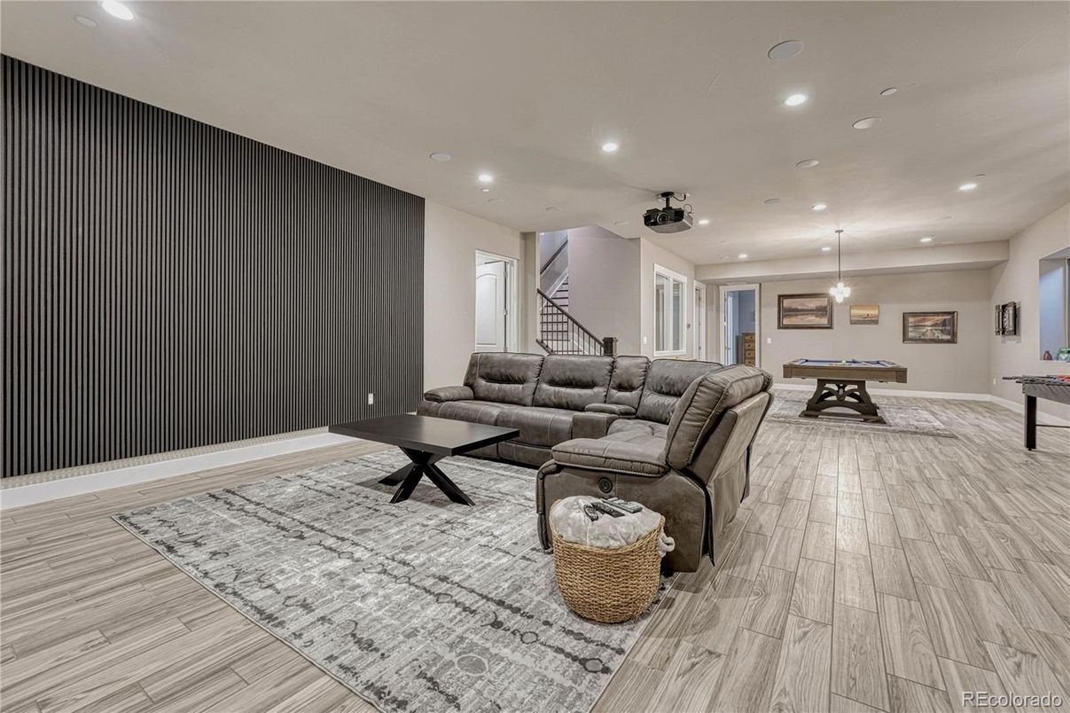 Billiard Table, Game Room, Interior, Living room, Pendant Lights, Recessed Lighting, Wood Texture Flooring