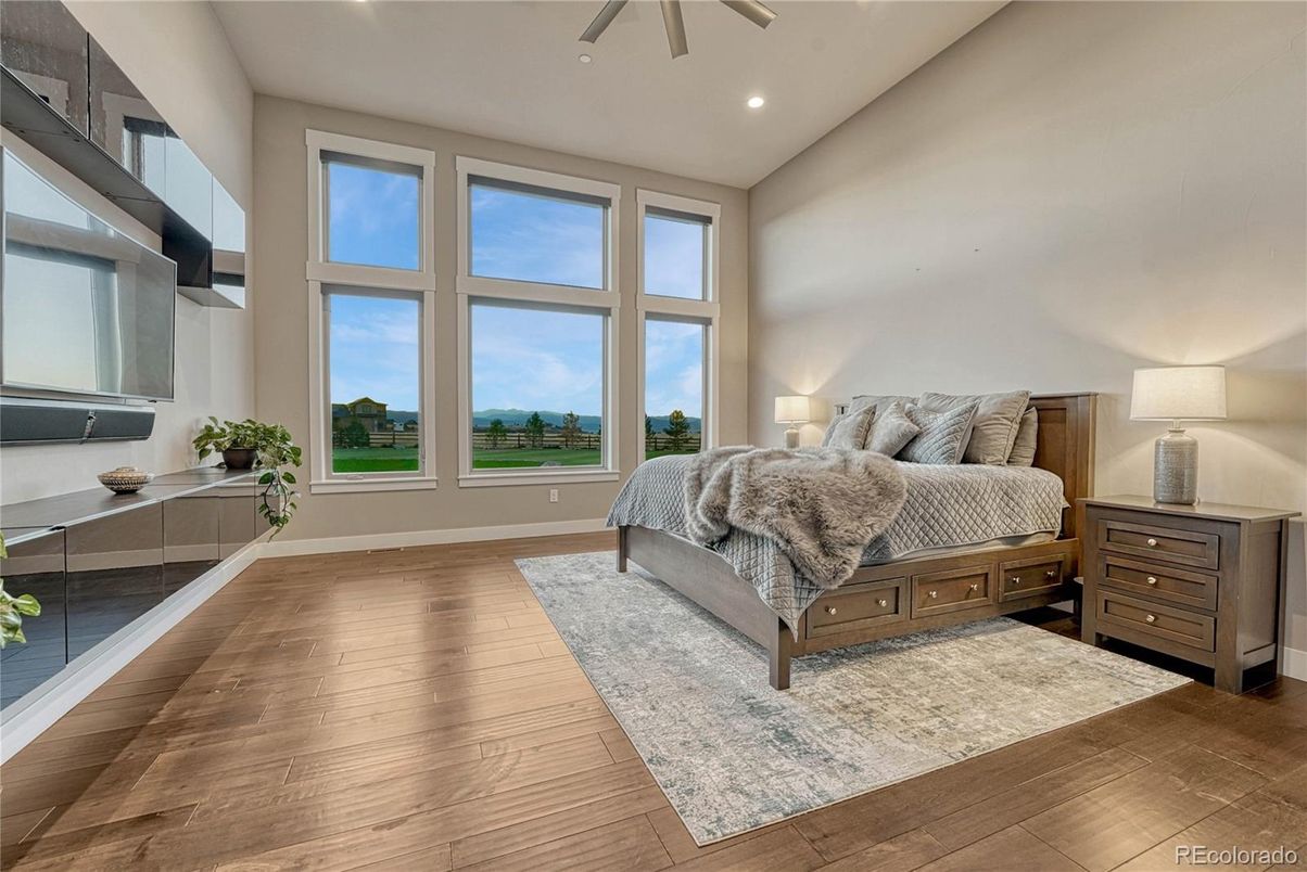 Bedroom, Interior, Recessed Lighting, Water, Wood Texture Flooring