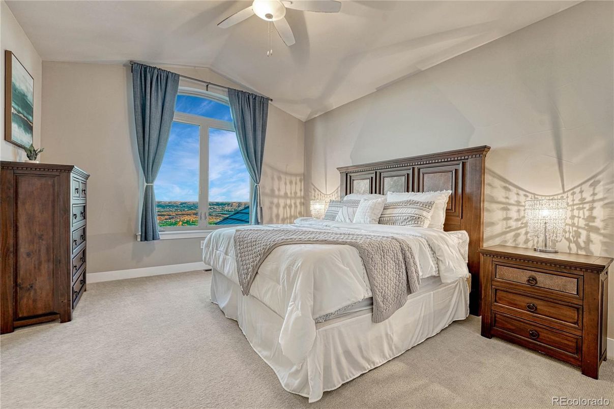 Bedroom, Interior, Water