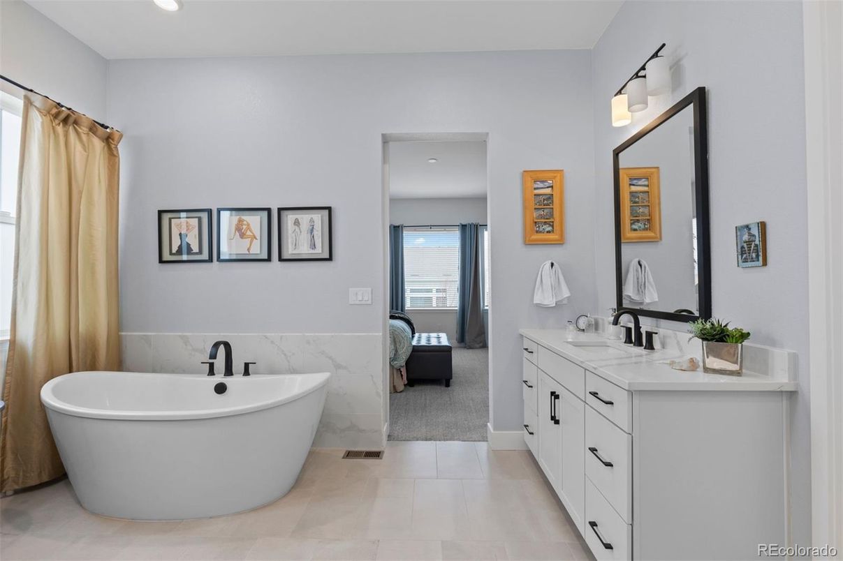 Bathroom, Dual Sink Vanities, Free Standing Baths, Interior, Recessed Lighting