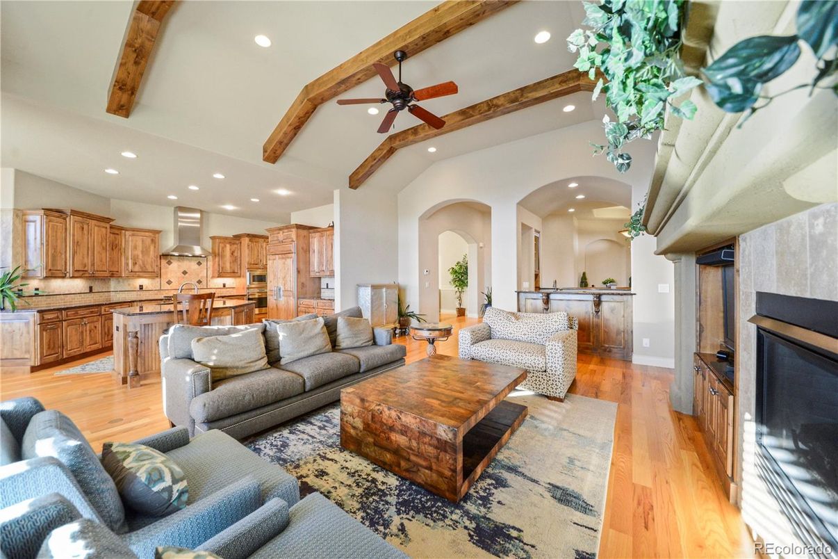 Interior, Kitchen, Living room, Recessed Lighting, Wooden Beams, Wood Texture Flooring