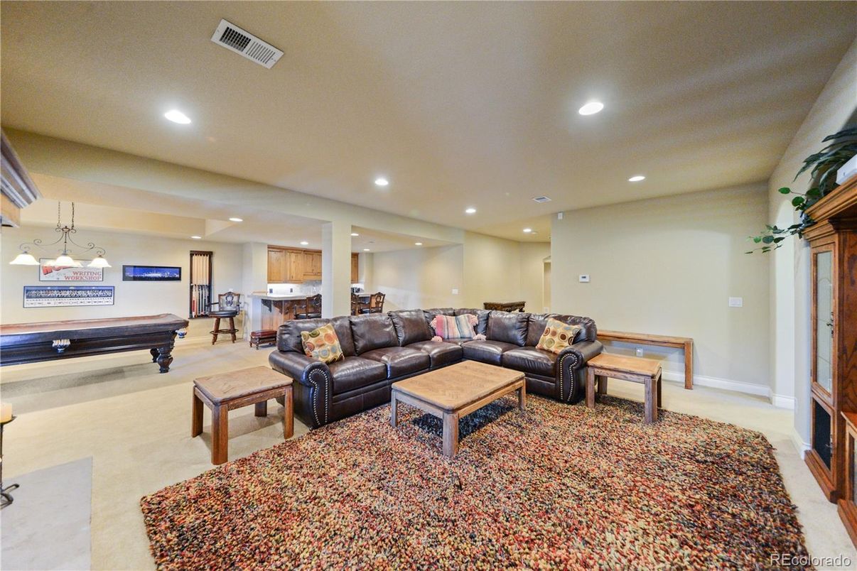 Interior, Living room, Pendant Lights, Recessed Lighting