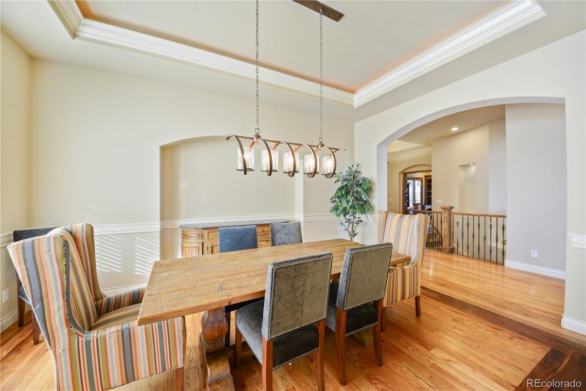 Chandelier, Dining room, Interior, Pendant Lights, Recessed Lighting, Wood Texture Flooring
