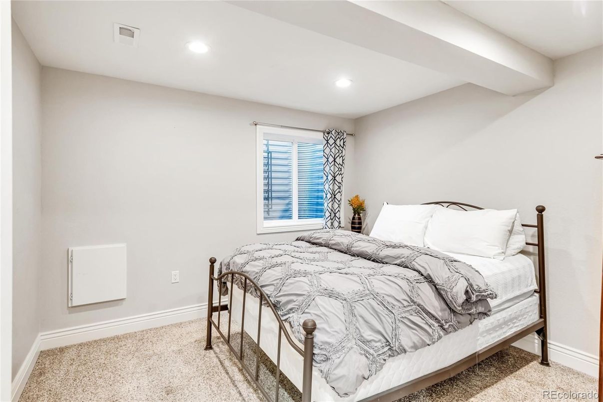 Bedroom, Interior, Recessed Lighting