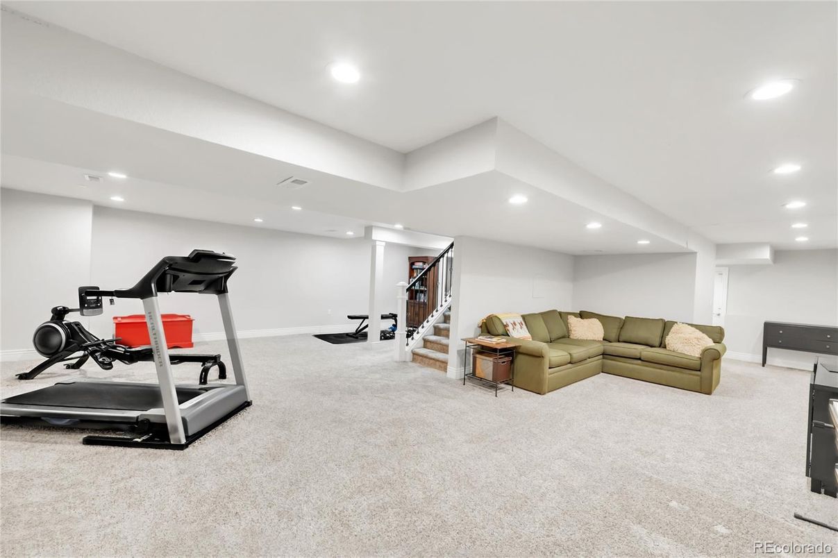 Fitness Equipment, Interior, Recessed Lighting