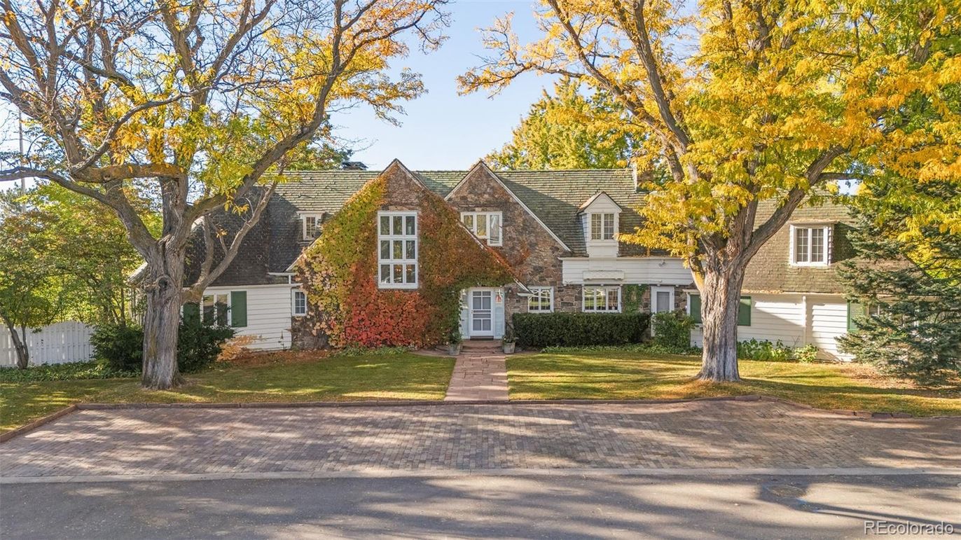 Exterior, Facade, Cape Cod