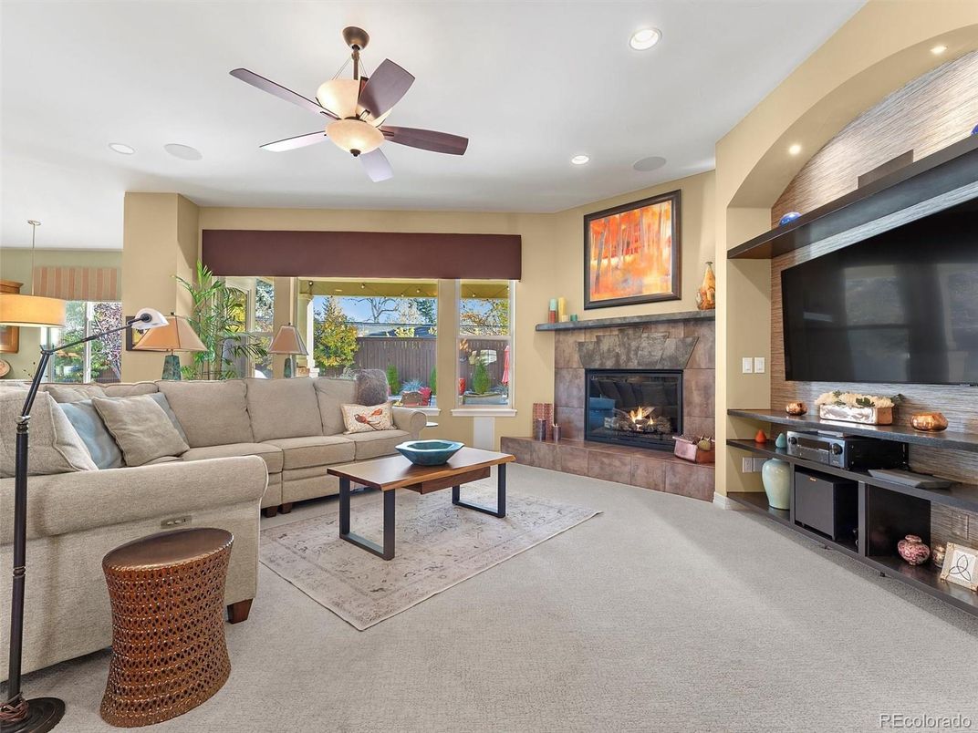 Fireplace, Interior, Living room, Recessed Lighting