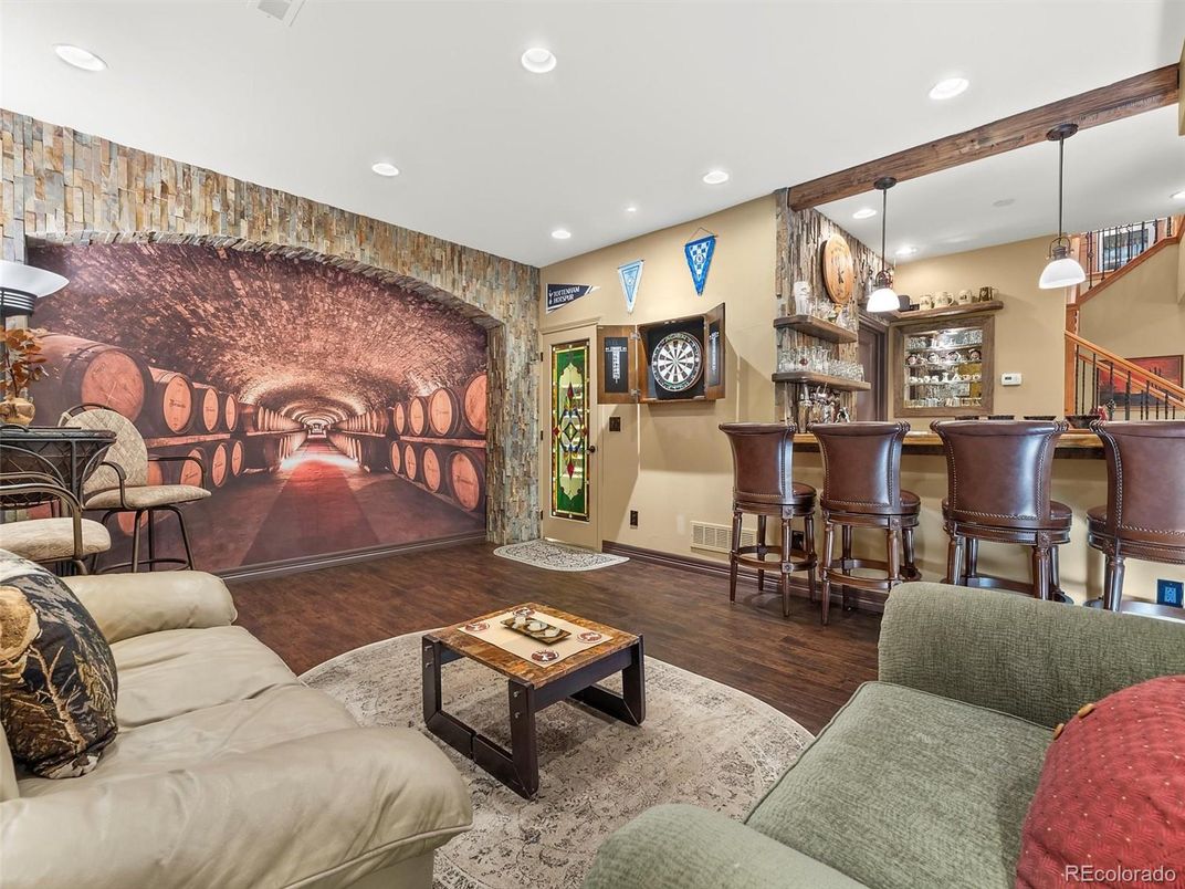 Interior, Living room, Pendant Lights, Recessed Lighting, Wood Texture Flooring