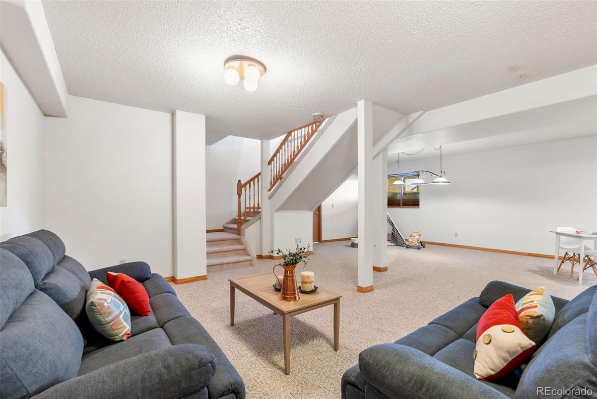 Interior, Living room, Pendant Lights