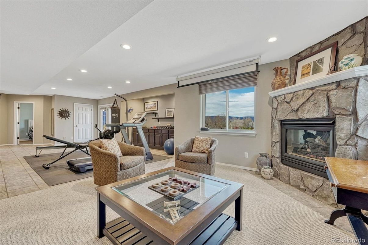 Fireplace, Fitness Equipment, Interior, Living room, Recessed Lighting