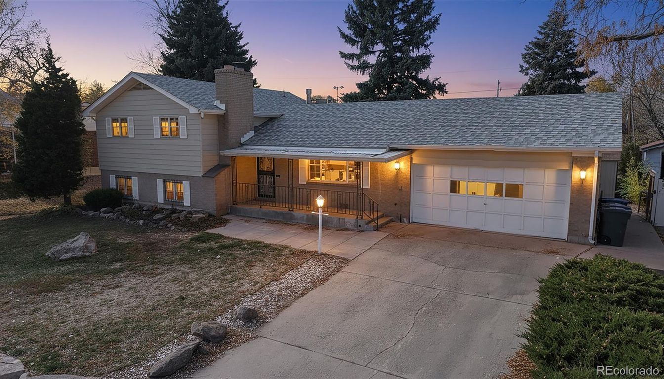 Attached, Backyard, Exterior, Facade, Split Level