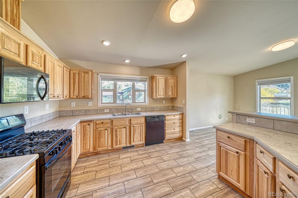 Interior, Kitchen, Recessed Lighting, Wood Texture Flooring