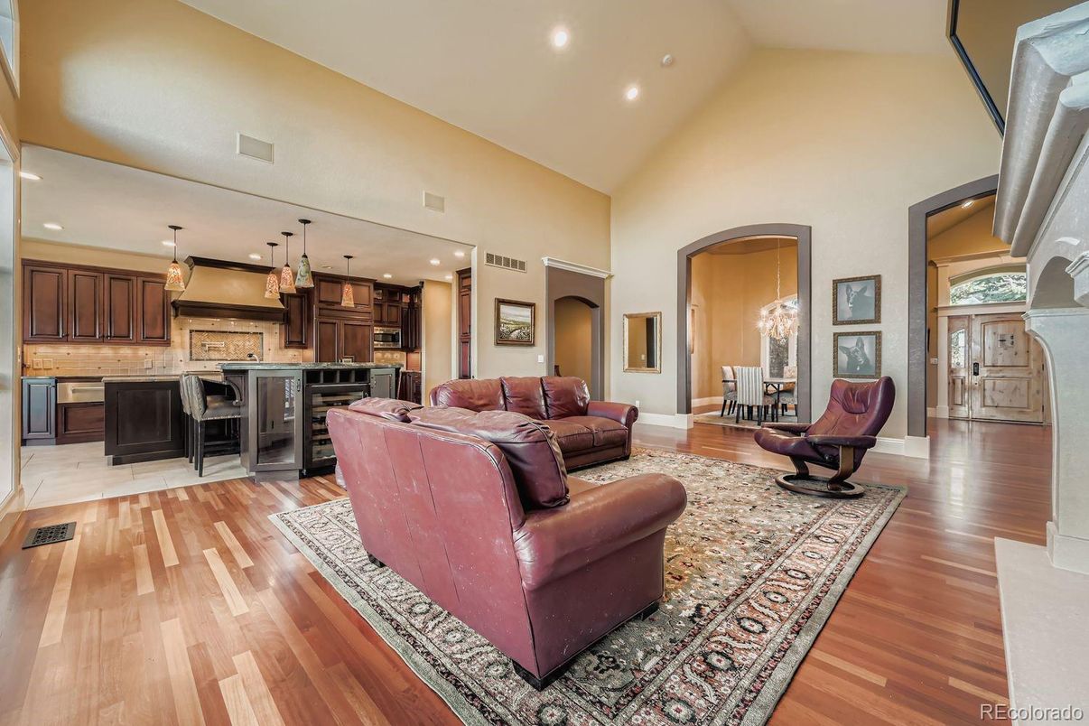 Dining room, Interior, Kitchen, Living room, Pendant Lights, Recessed Lighting, Wood Texture Flooring