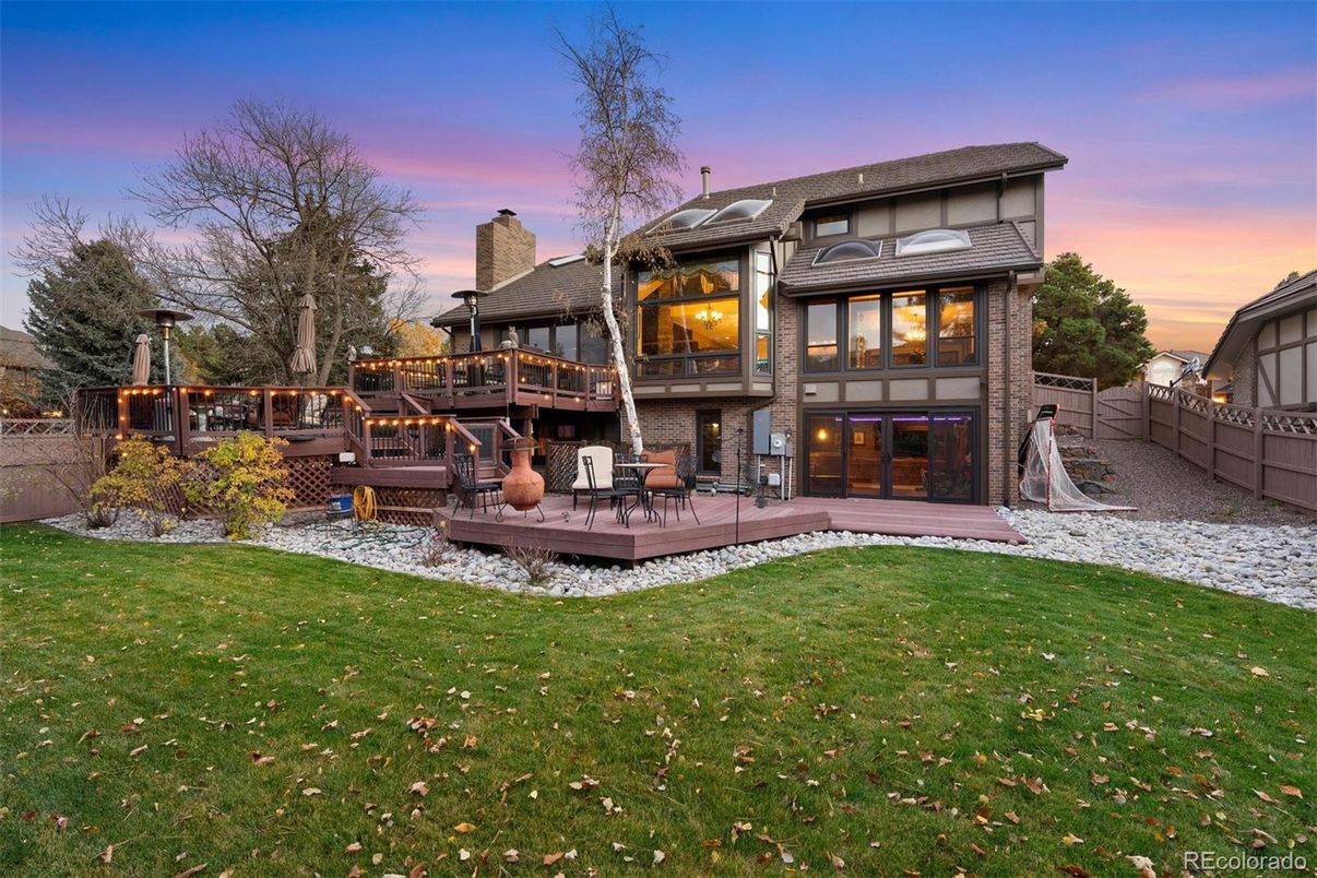 Backyard, Exterior, Hot Tub