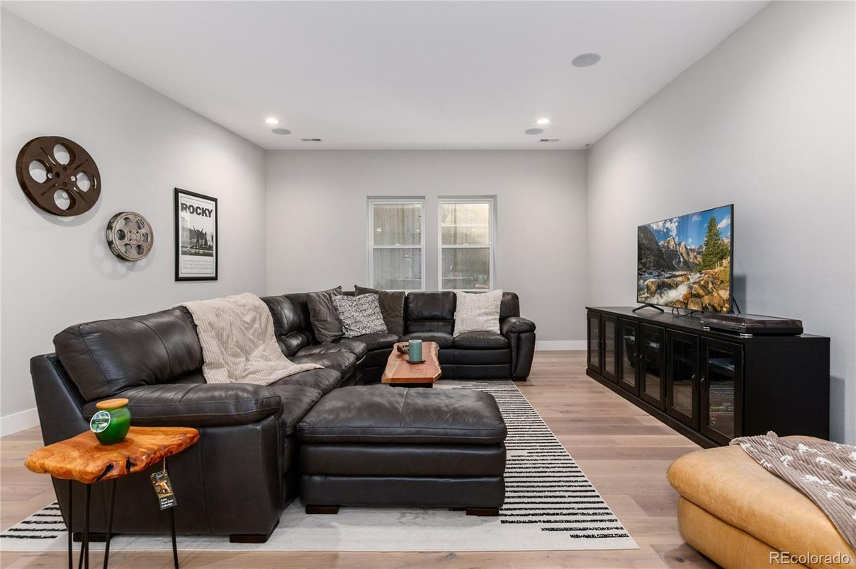 Interior, Living room, Recessed Lighting, Wood Texture Flooring