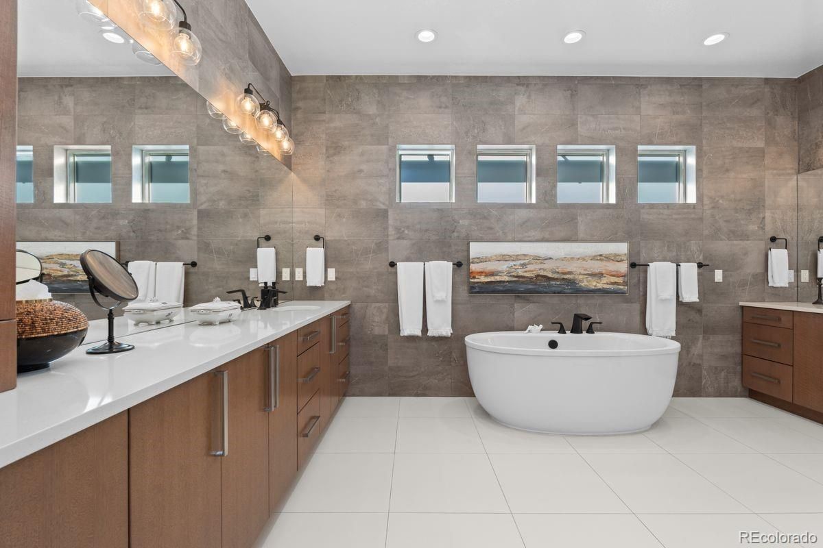 Bathroom, Dual Sink Vanities, Free Standing Baths, Interior, Recessed Lighting